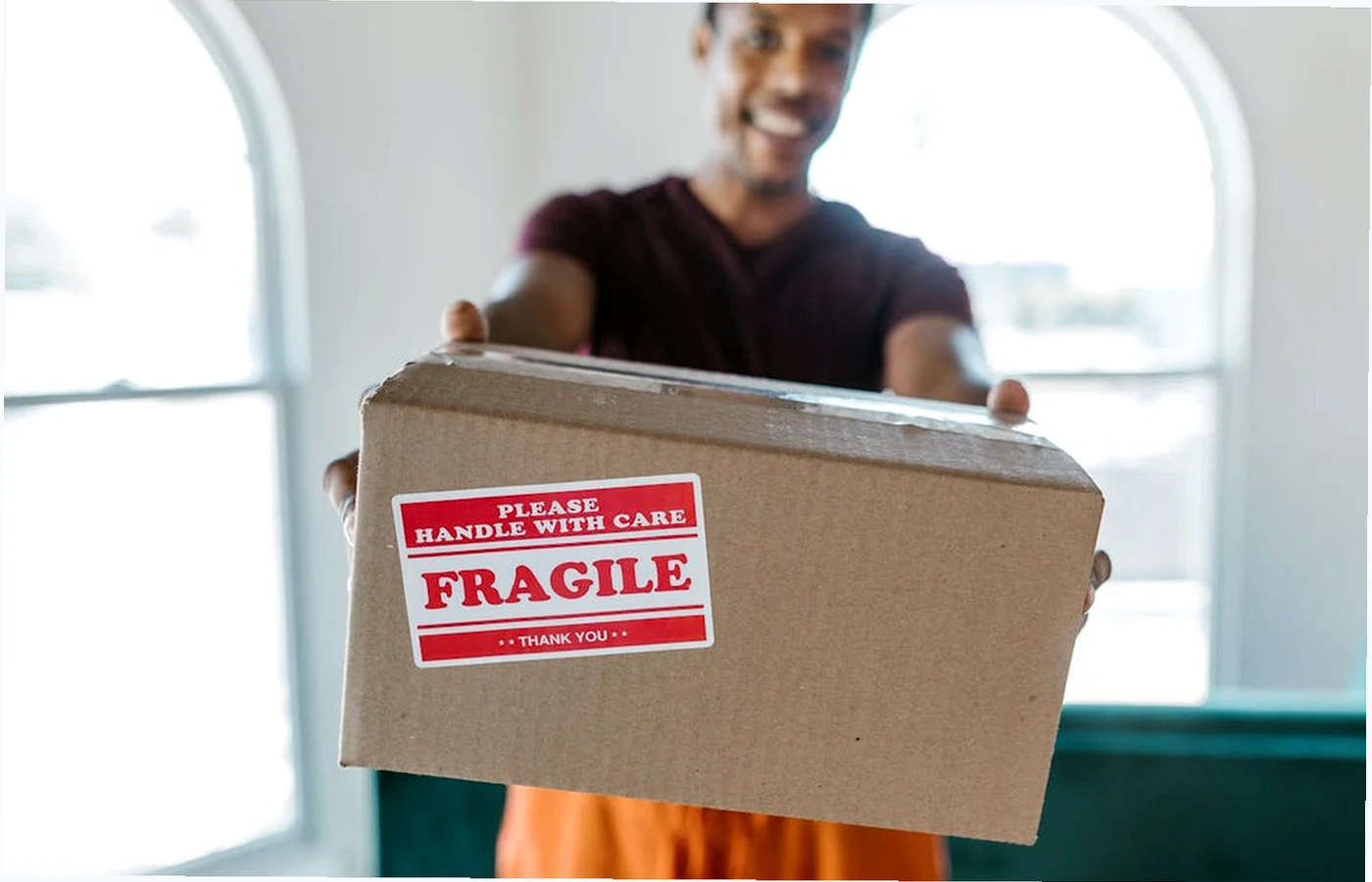 לוגיסטיקה למעבר דירה בתל אביב: חניה, גישה ותכנון זמן