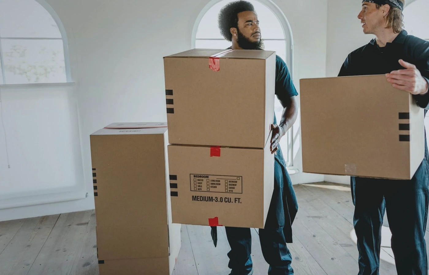 אריזה נכונה לפני מעבר דירה בישראל: כך מונעים נזקים